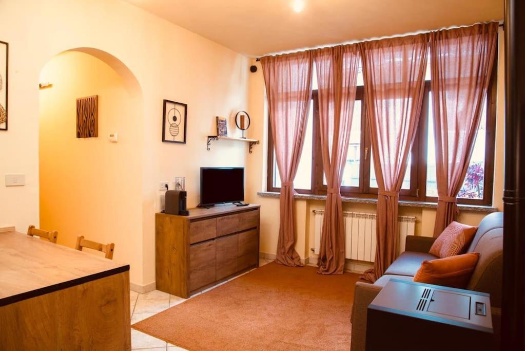 Relax Home,Nel Cuore Della Valle D'Aosta モンジョヴェ エクステリア 写真